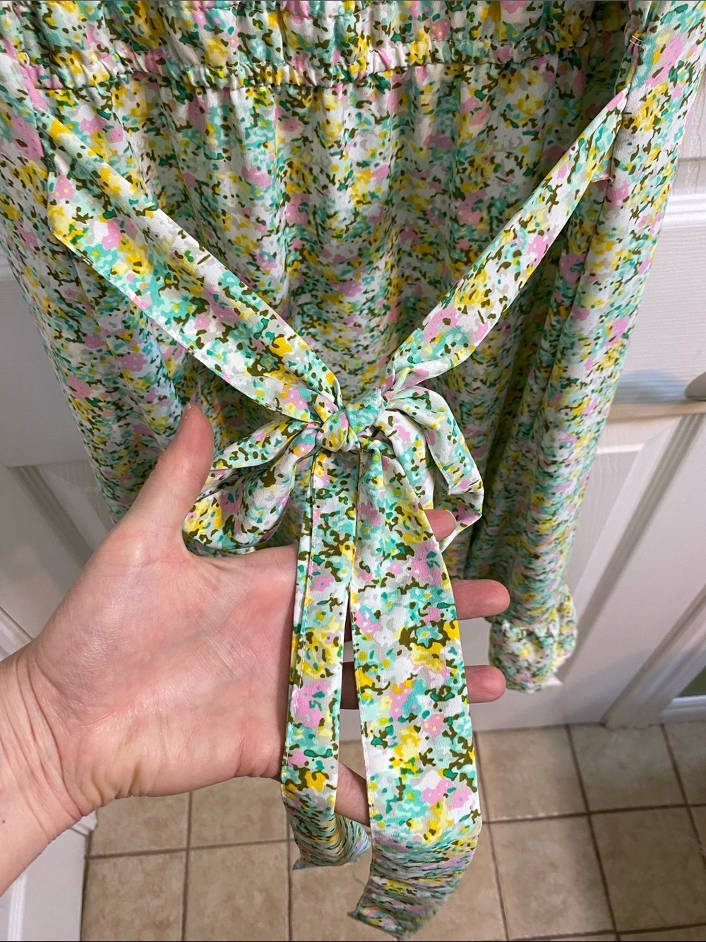 Vero Moda Pastel V Neck Floral Ruffle Hem Tie Back Spring Dress Women’s Large - Picture 7 of 10